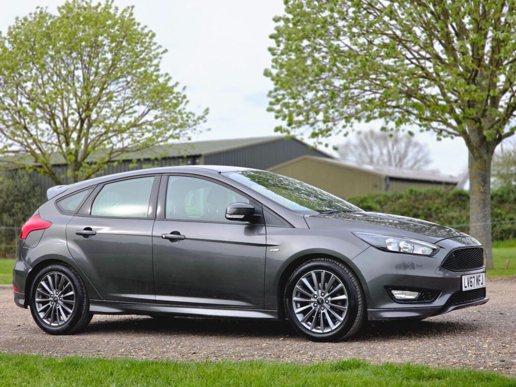 FORD FOCUS 1.0T ECOBOOST ST-LINE (67/2017)