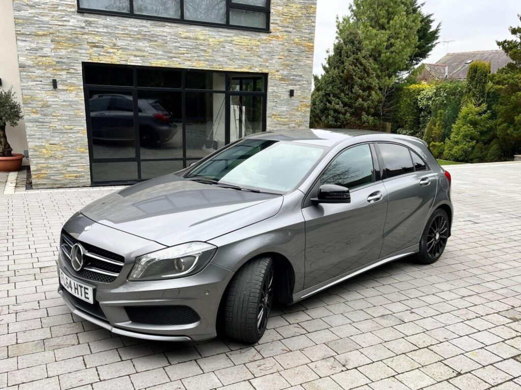 MERCEDES-BENZ A-CLASS A220 CDI AMG (2014/64)