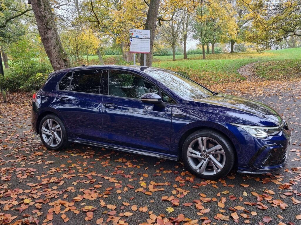 VOLKSWAGEN GOLF 2.0 TDI R-LINE (2023/73)