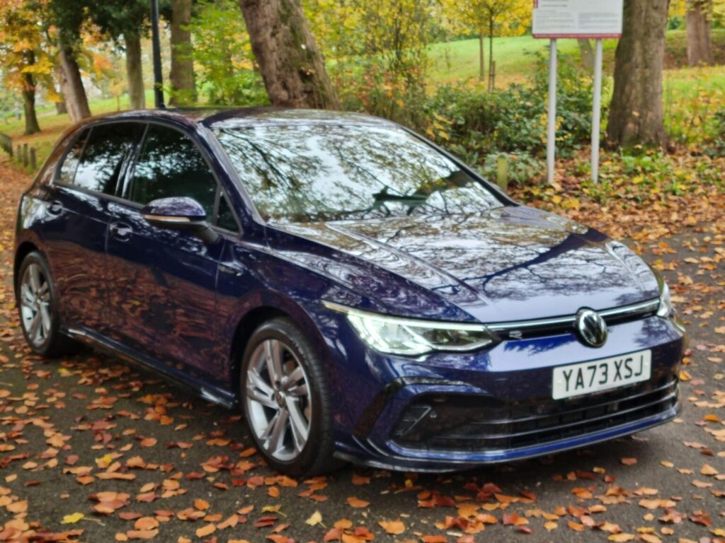 VOLKSWAGEN GOLF 2.0 TDI R-LINE (2023/73)