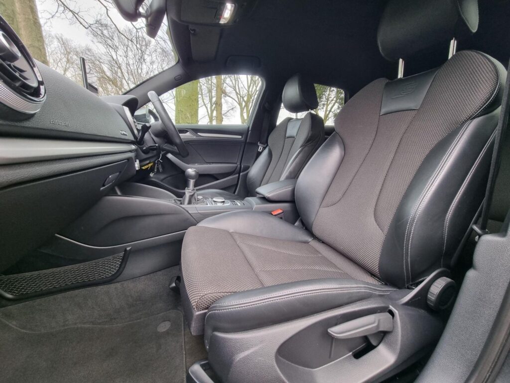 AUDI A3 2.0 TDI BLACK EDITION SPORTBACK QUATTRO (2017/17)