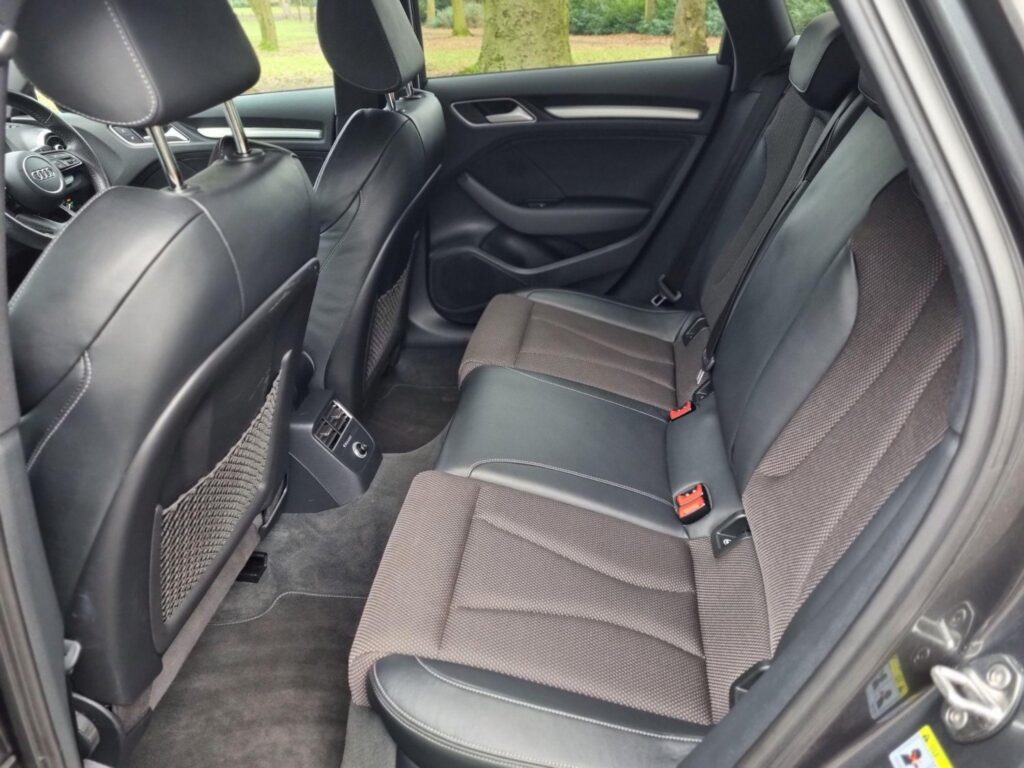 AUDI A3 2.0 TDI BLACK EDITION SPORTBACK QUATTRO (2017/17)