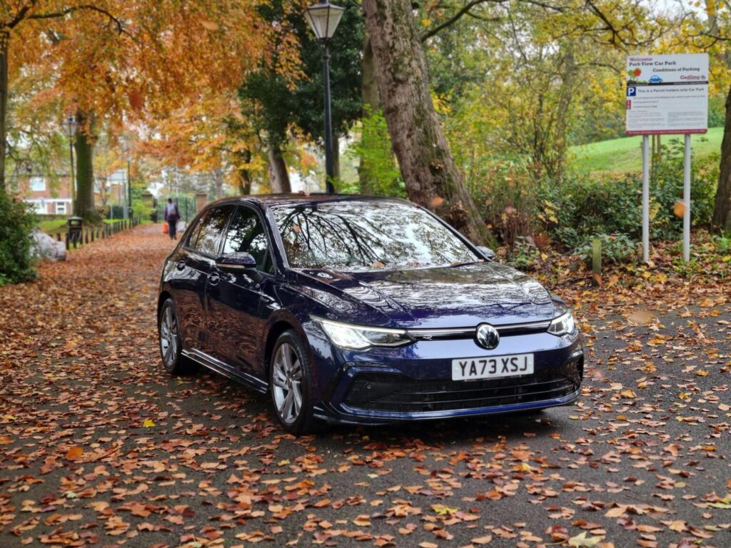 VOLKSWAGEN GOLF 2.0 TDI R-LINE (2023/73)