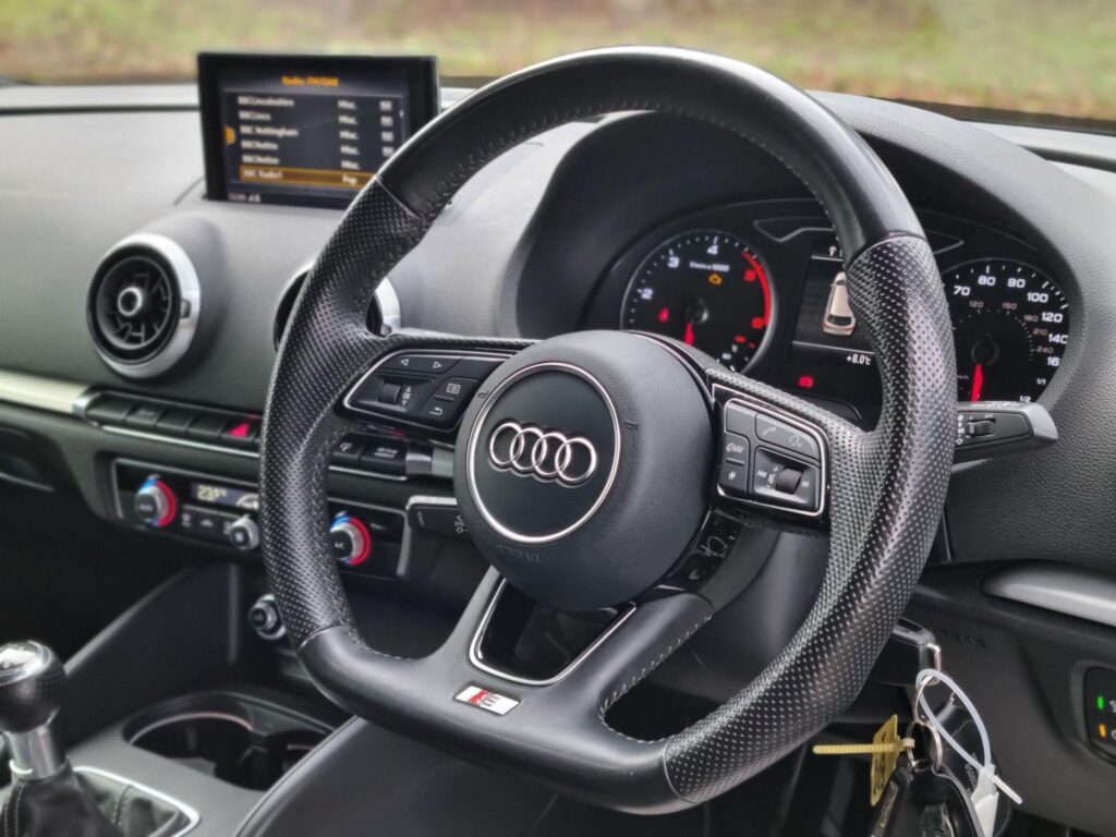 AUDI A3 2.0 TDI BLACK EDITION SPORTBACK QUATTRO (2017/17)
