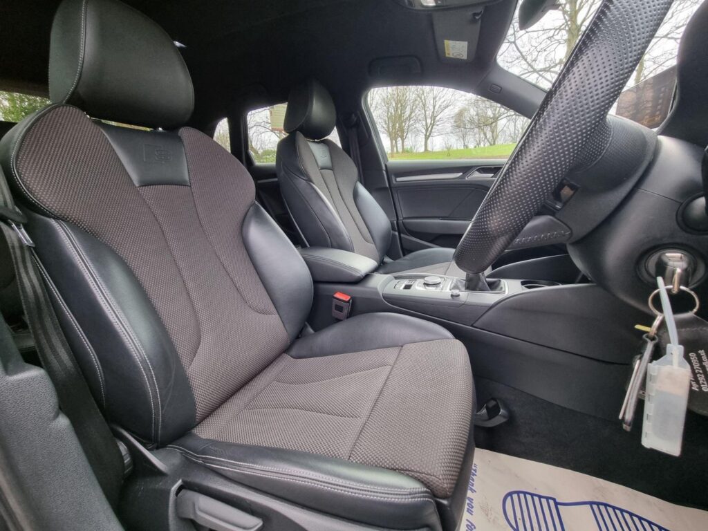 AUDI A3 2.0 TDI BLACK EDITION SPORTBACK QUATTRO (2017/17)