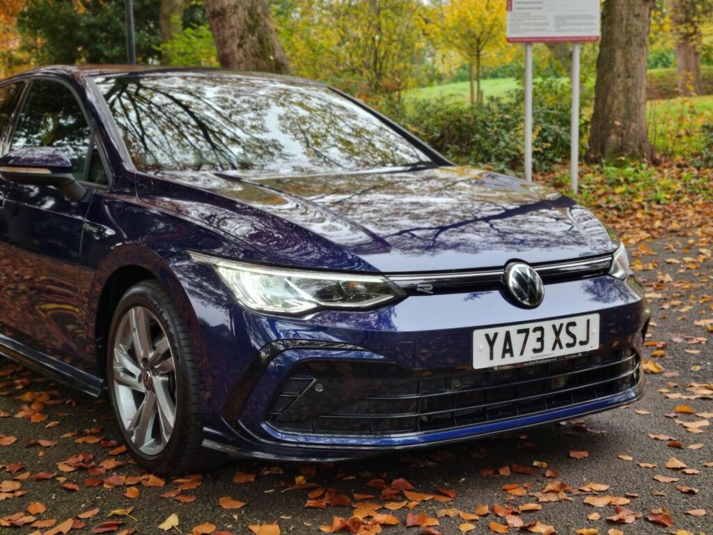 VOLKSWAGEN GOLF 2.0 TDI R-LINE (2023/73)